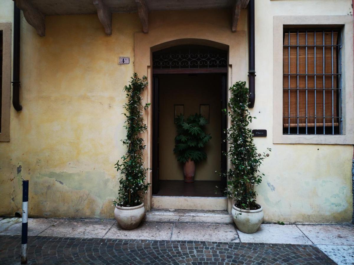 Il Garbo Apartments And Suite Verona Exterior photo