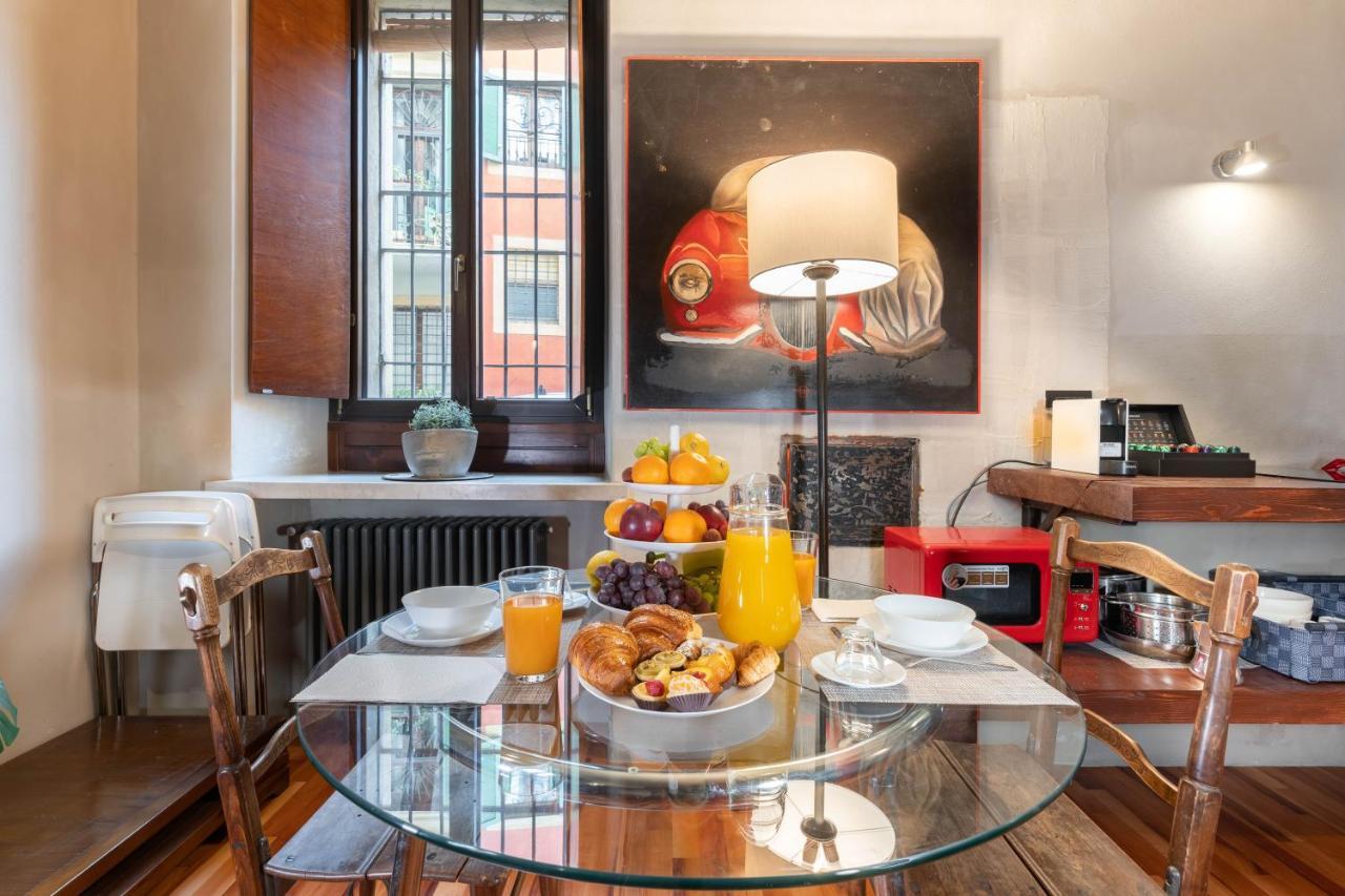 Il Garbo Apartments And Suite Verona Exterior photo